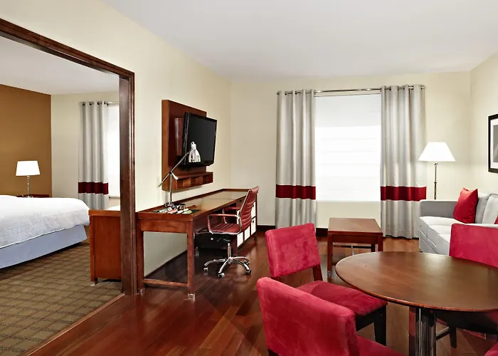 Four Points By Sheraton Calgary Airport