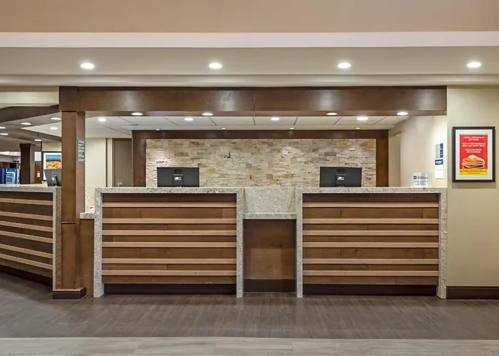 Best Western Plus Port O'Call Hotel